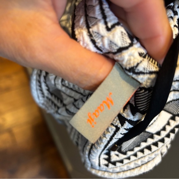 MAAJI COLORBLOCK REVERSIBLE ONE PIECE SWIMSUIT SIZE MEDIUM - Picture 7 of 8